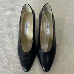 Liz Claiborne Black Pumps. Size 11